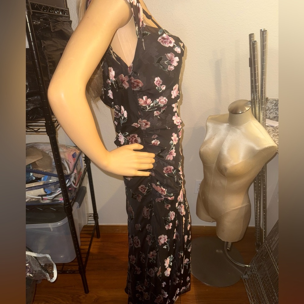 NWT For Love & Lemons Aigrette Floral Velvet Burnout Maxi Dress Size Large - Picture 3 of 14